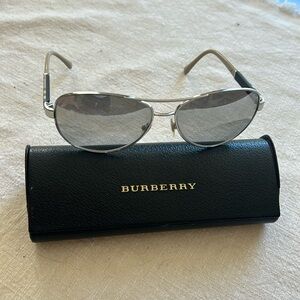 Burberry unisex aviators